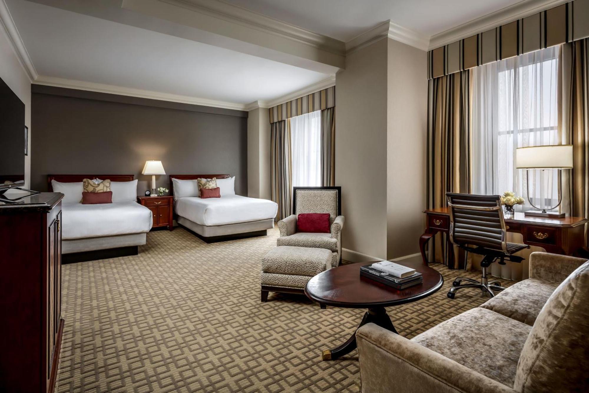 Fairmont Royal York Hotel Toronto Eksteriør billede A suite at the Waldorf Astoria Washington DC