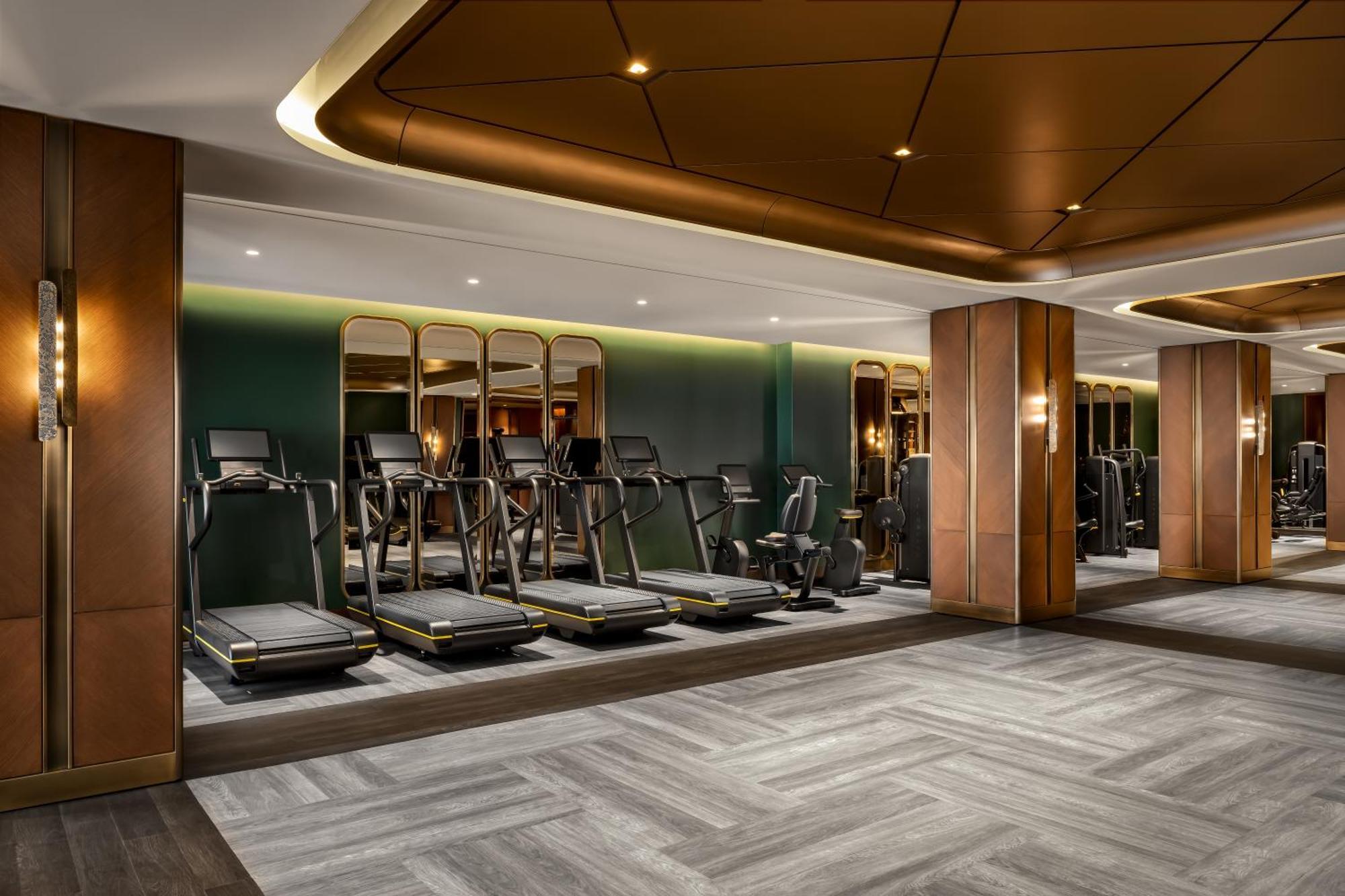 Fairmont Royal York Hotel Toronto Eksteriør billede The gym at The Hari